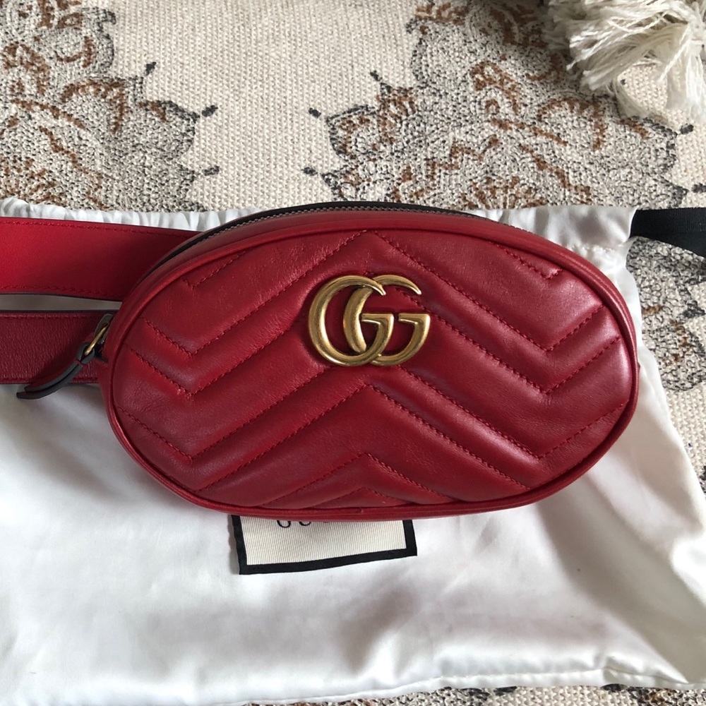 Hibiscus Red GG Marmont Matelassé Leather Belt Bag
